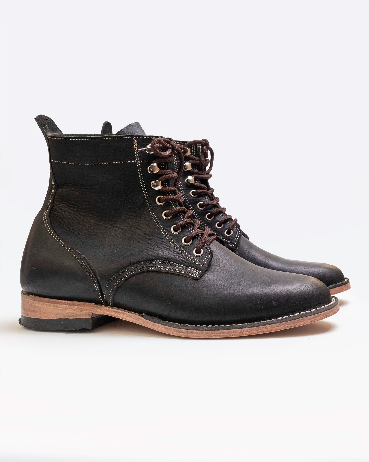 Service boots 10.5D