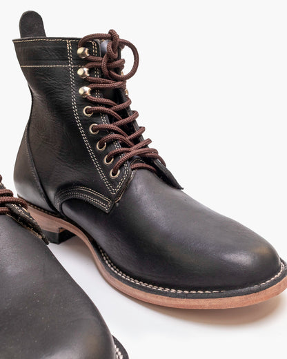 Service boots 10.5D